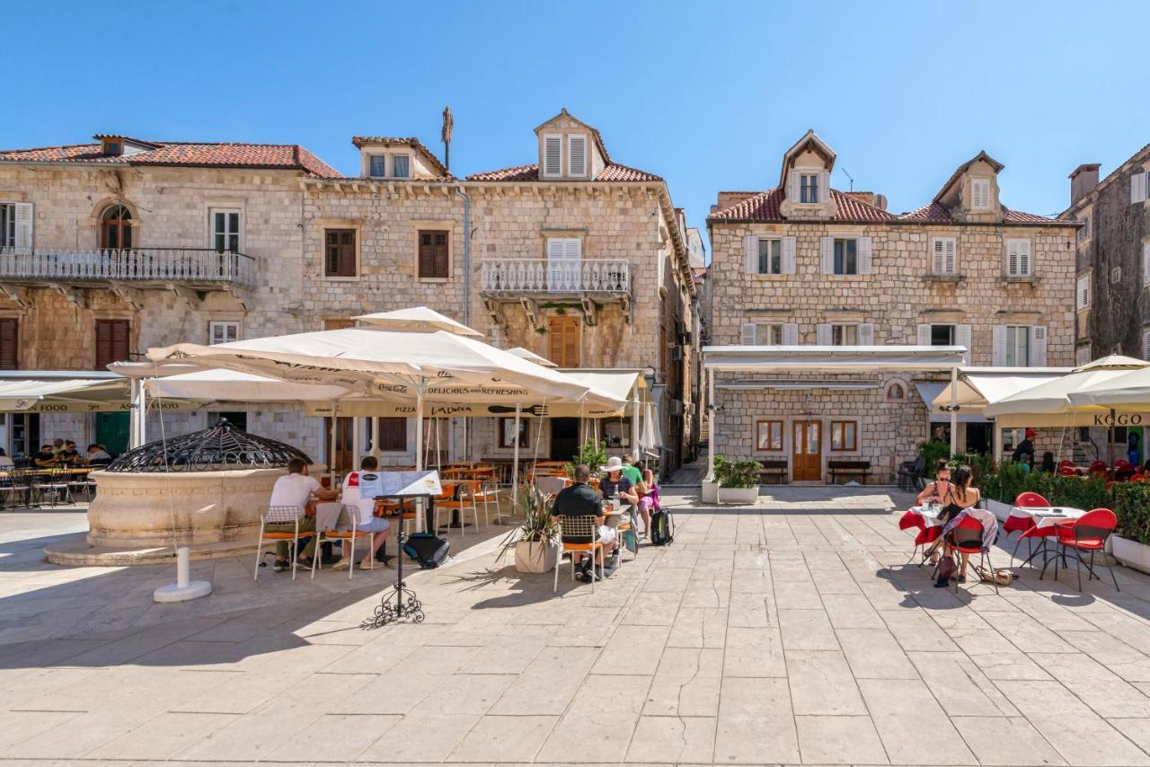 Apartments Villa Tudor 1 Hvar Town Exteriör bild
