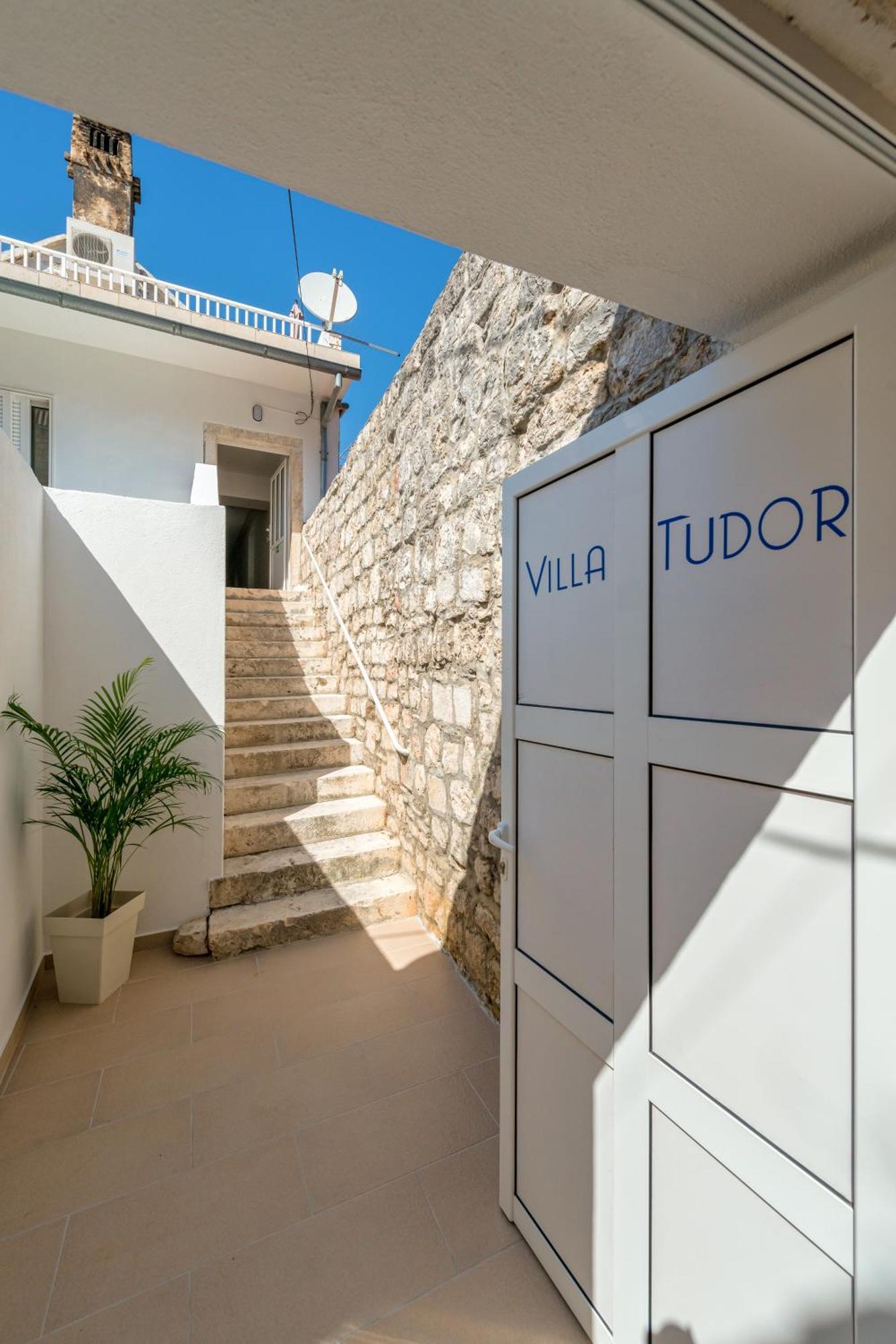 Apartments Villa Tudor 1 Hvar Town Exteriör bild